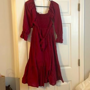 Cute peasant dress can be worn off shoulder or on… size 16/18– maroon/ winecolor